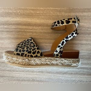 Size 8 leopard platform sandals